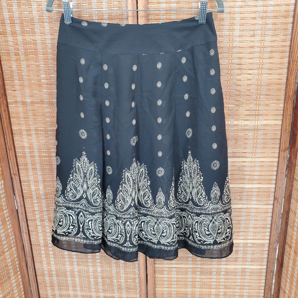 ♧ Geoffrey Beene Pleated Paisley A-Line Skirt Size 4 Black and Cream